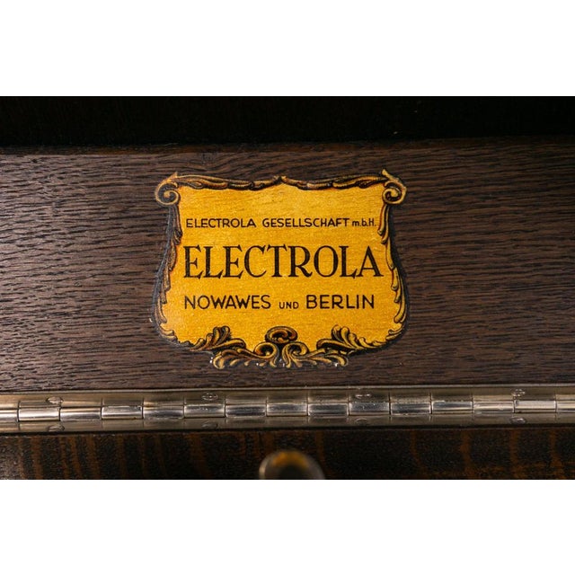 Brown Vintage Gramophone Electrola LP Radio Plate For Sale - Image 8 of 15