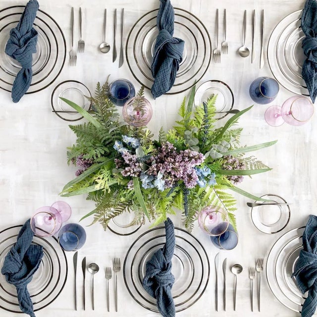 Set of 4, Soft, luxurious, and crafted for elevated gatherings, these Organic Cotton Napkins in Charcoal feature a gentle...
