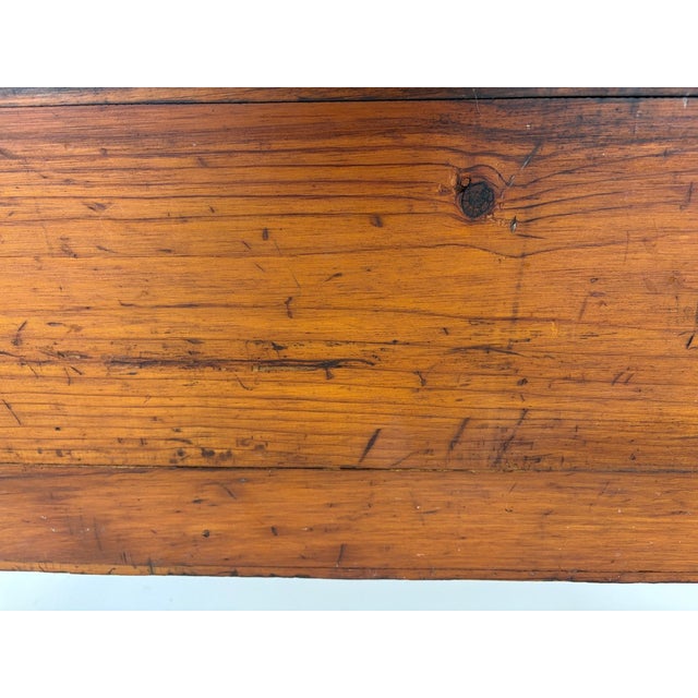 Early American Primitive Pine Lift-Top Storage Box | 19th Century Farmhouse Blanket or Document Box For Sale - Image 14 of 15
