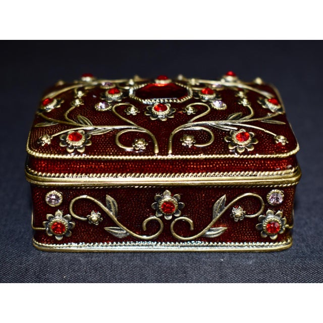 Burgundy Vintage Two's Company Jeweled Enamel Trinket Box Burgundy Red Victorian Ornate For Sale - Image 8 of 16