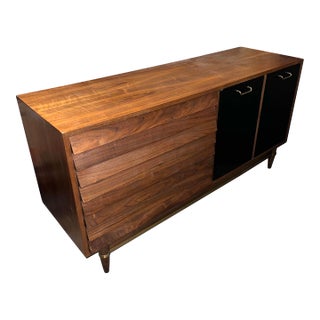 Mid 20th Century Mid-Century Modern Merton L. Gershun American of Martinsville Walnut Dresser For Sale