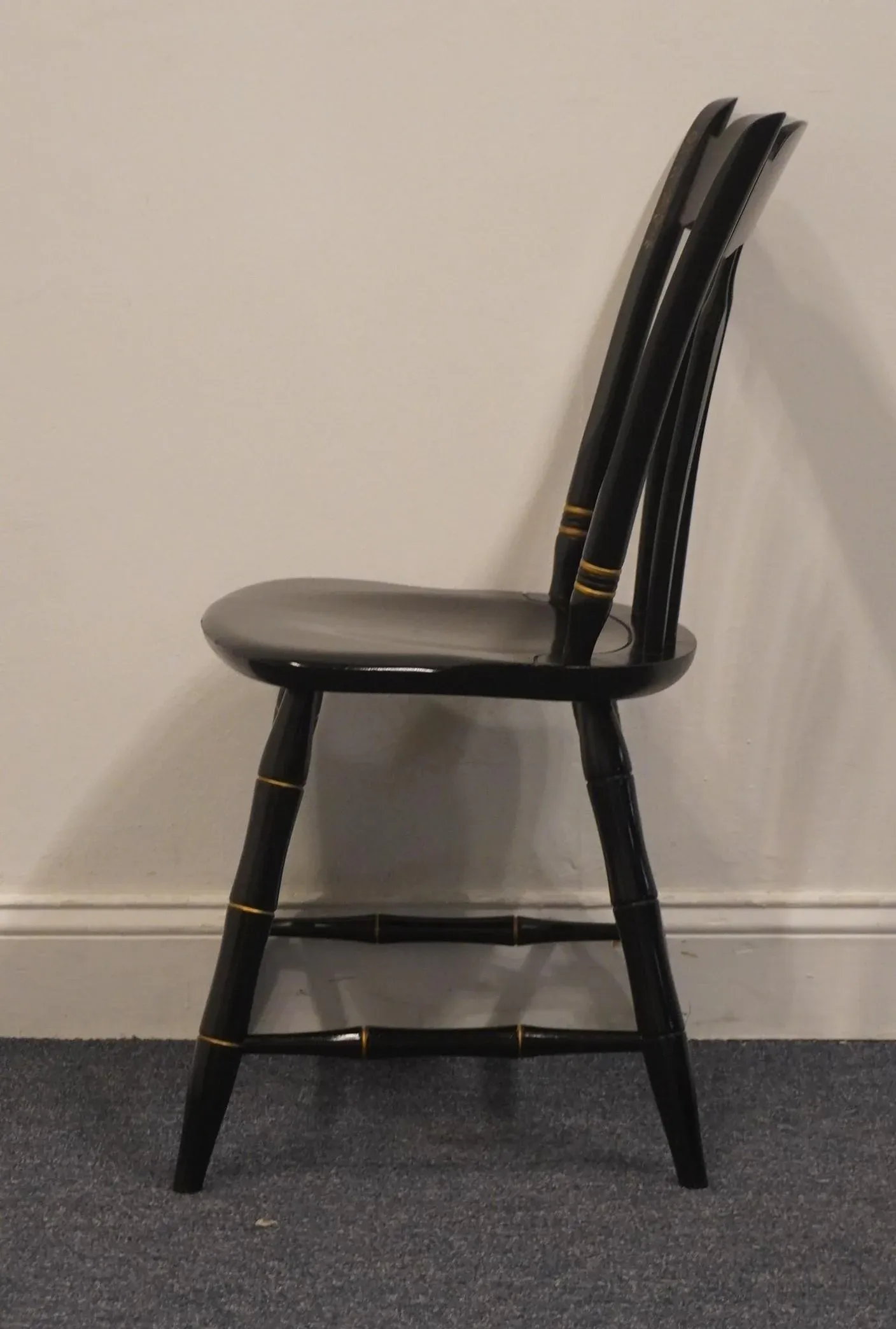 Ethan Allen / Baumritter Black & Gold Hand Decorated Hitchcock