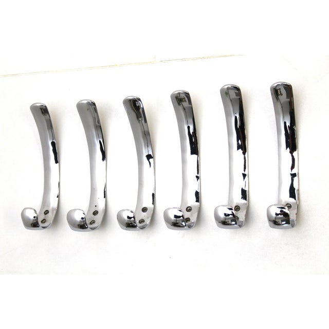 Clothes Hooks in Chrome-Plated Brass by Carl Auböck for Werkstätte Carl Auböck, 1950s, Set of 6 For Sale - Image 6 of 11