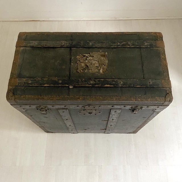 Vintage Travel Trunk, 1890s For Sale - Image 6 of 11