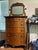 Brown 1895 Museum-Quality Quarter-Sawn Tiger Oak 4-Piece Bedroom Suite – Documented Provenance For Sale - Image 8 of 17
