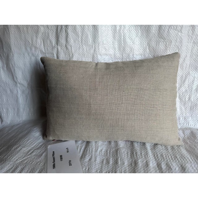 1900s Antique Suzani Pillow in Red and Gold For Sale - Image 4 of 4