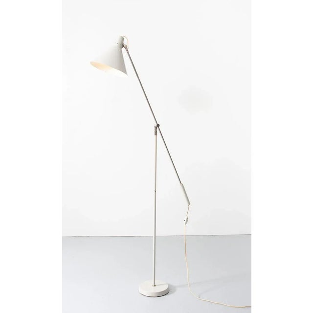 White Floor Lamp by H. Fillekes for Artiforte, 1950s For Sale - Image 8 of 17