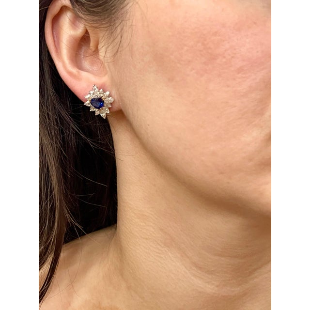 GIA Certified Ceylon Heart Shape Sapphire & 3.5 Carat Diamond Stud Earring 18KG For Sale - Image 11 of 18