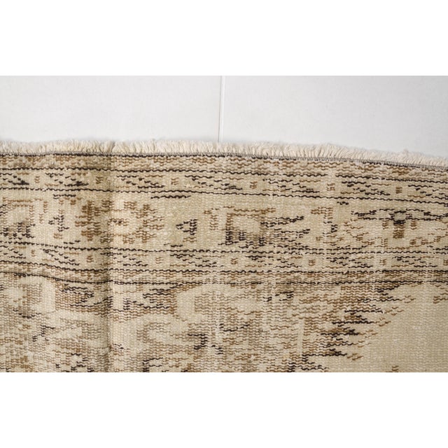 Mid 20th Century Beige Handknotted Area Carpet For Sale - Image 10 of 10