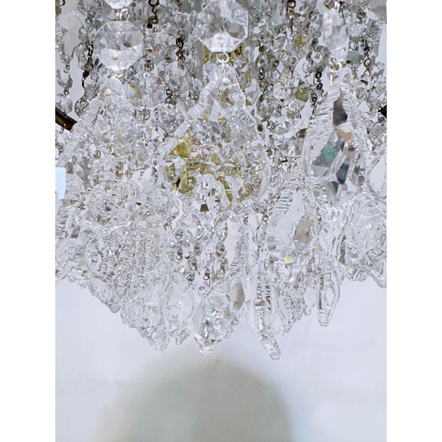 1960s Vintage Crystal Chandelier With French Pendalogue Crystal Prisms For Sale - Image 5 of 9
