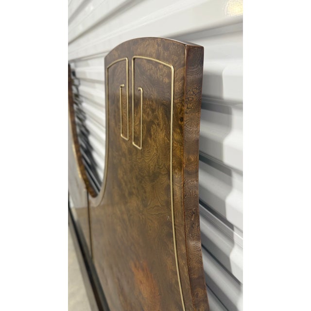 Hollywood Regency Burlwood and Brass Headboard Attributed to Mastercraft, C. 1970s For Sale In Miami - Image 6 of 12