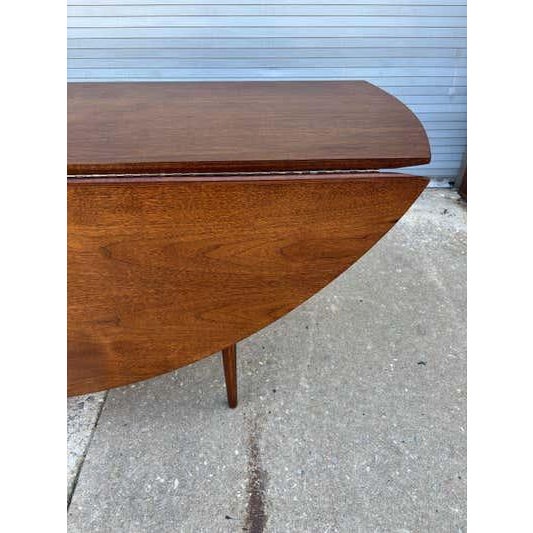 Brown Mid- 20th Century Heritage-Henredon Drop-Leaf Walnut Table For Sale - Image 8 of 12