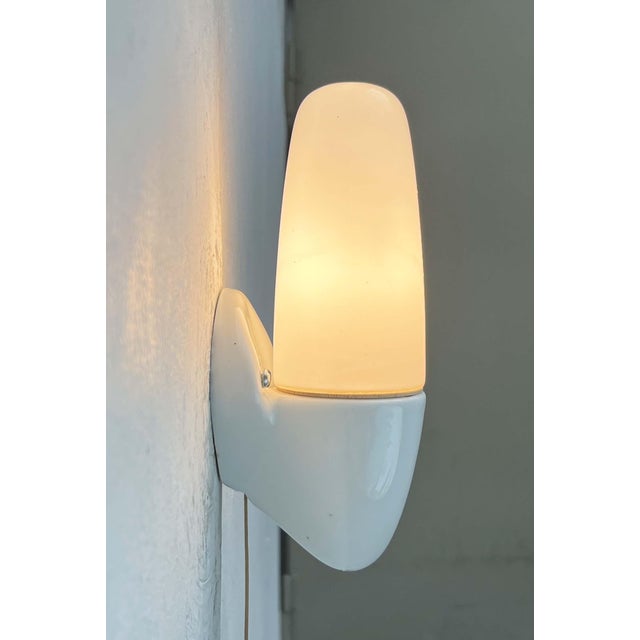 Wilhelm Wagenfeld Mid-Century Modern German Ceramic 6065 Sconce by Wilhelm Wagenfeld for Lindner, 1950s, Set of 2 For Sale - Image 4 of 18