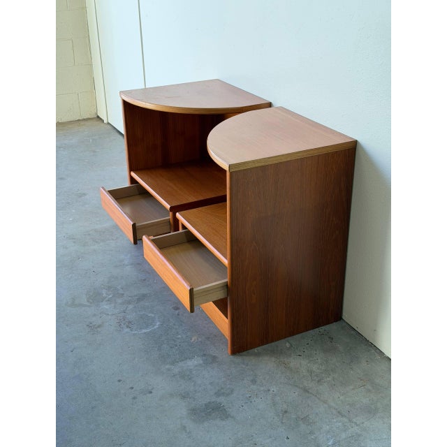 Pair of Danish Modern Teak Nightstands - Mid-Century Modern Bedside Tables 1960s For Sale - Image 9 of 10