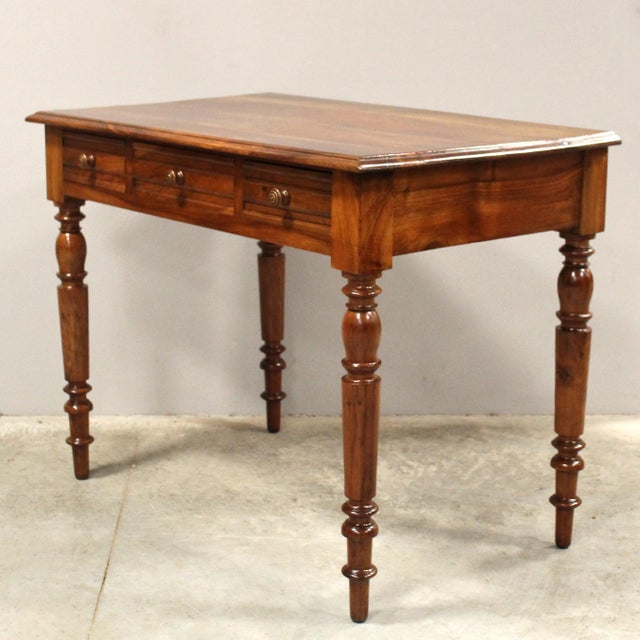 Antique Desk Table in Walnut, 1800s For Sale - Image 3 of 12