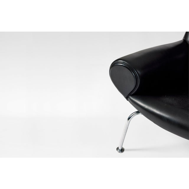 Metal EJ100 Ox Lounge Chair in Black Leather by Hans J. Wegner for Erik Jørgensen, 1980s For Sale - Image 7 of 8
