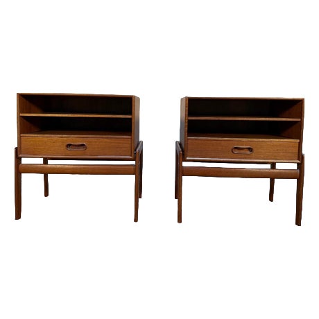 Scandinavian Bedside Tables, Set of 2 For Sale