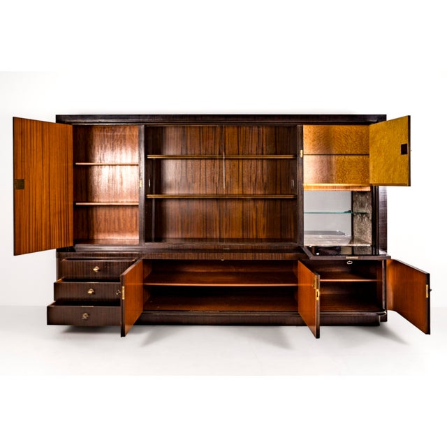 This piece of furniture, dating from the transitional period between Art Deco and the Bauhaus, was designed by Bruno Paul,...