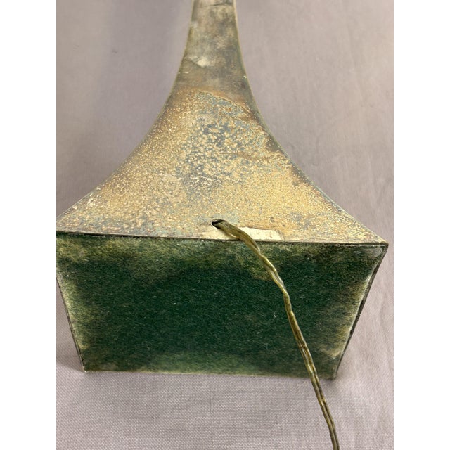 Silver Vintage Grillo and Montagna Pyramid Table Lamp, 1970s For Sale - Image 8 of 10