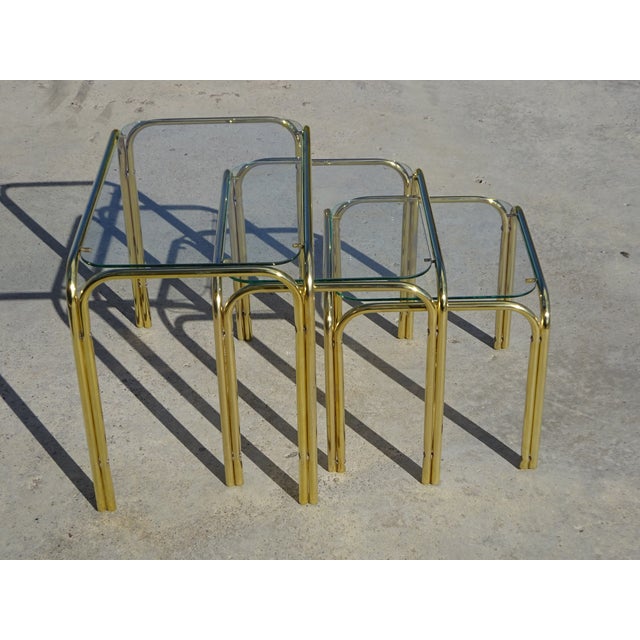 Nesting Tables in Gilt Metal and Tempered Glass, 1990s, Set of 3 For Sale - Image 3 of 18