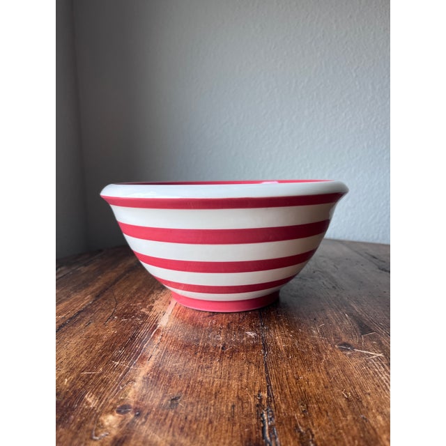 Mackenzie Childs Late 20th Century Terramoto Pottery San Francisco Red and White Striped Mixing Bowl 9.25" For Sale - Image 4 of 10