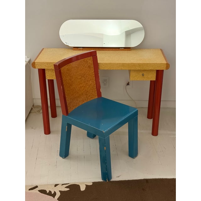 Memphis 1980s Ettorre Sottsass/ Marco Zanini Memphis Makeup Vanity and Chair, Attrbuted For Sale - Image 3 of 9