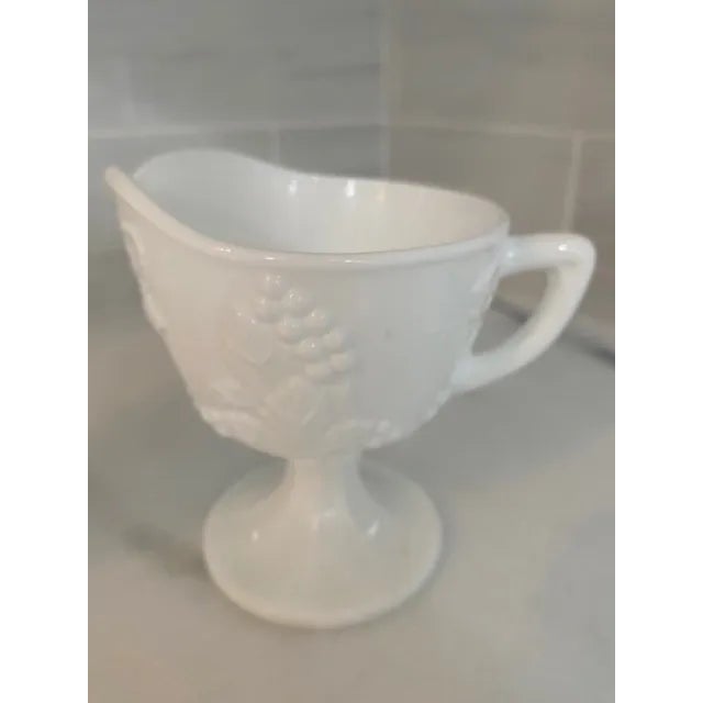 Indiana Glass Company Vintage Mid 20th Century Indiana Glass Company Sugar and Creamer - Set of 2 For Sale - Image 4 of 6