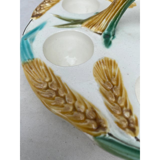 French Country Majolica Egg Handled Plate With Wheat, Circa 1900 For Sale - Image 3 of 7