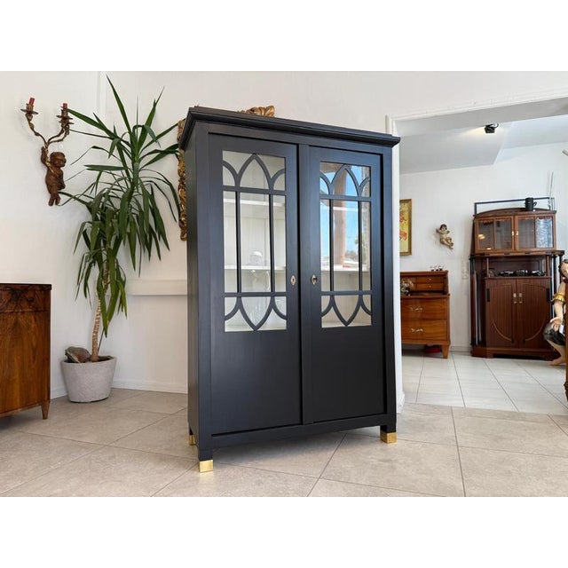 Restored Art Nouveau display cabinet Dream piece Dimensions: Height x Width x Depth 177 x 116 x 48 For sale is a restored...