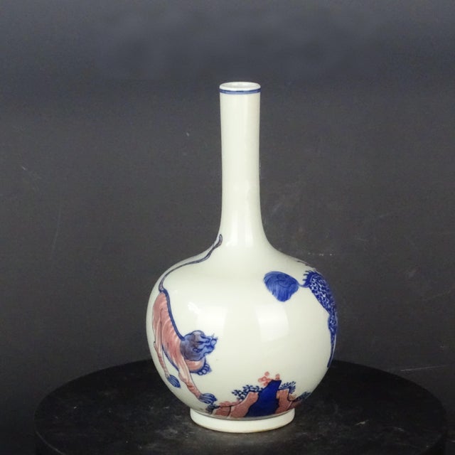 Early 20th Century Chinese Vintage Ceramic Vase,Blue and White Underglaze Red Porcelain Gall-Shaped Vase Hand Painted Kylin Pattern For Sale - Image 5 of 7