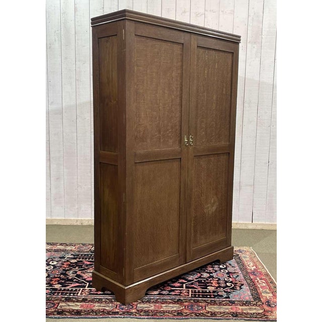 Early 20th Century English Oak Wardrobe For Sale - Image 16 of 18
