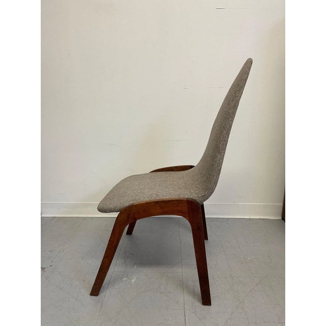 Mid-Century Modern 1960s Vintage Grey Upholstered Mid Century Modern Chair For Sale - Image 3 of 7