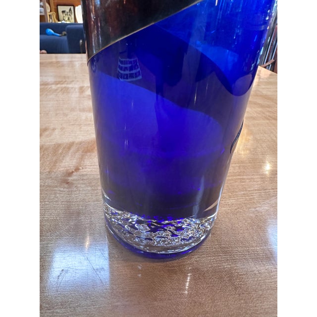 1980s Vintage Italian Decorative Blue Vase 1980s For Sale - Image 5 of 7