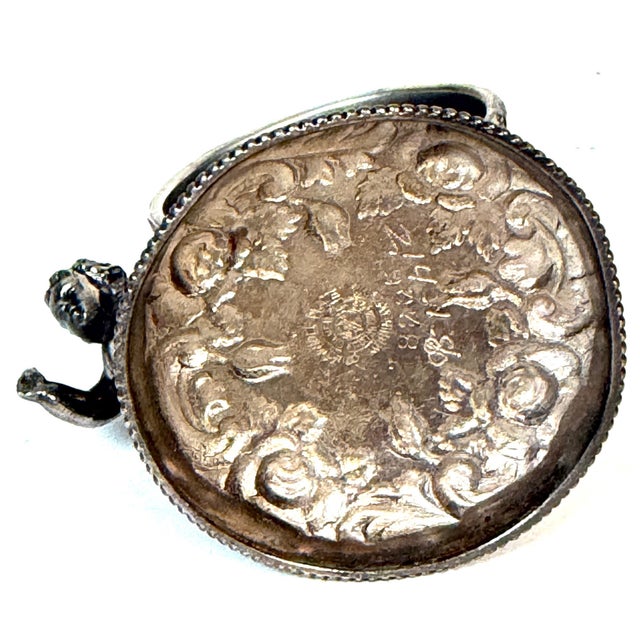 Metal Victorian Figural Winged Cherub Silverplate Napkin Ring by Wilcox Silver Co. For Sale - Image 7 of 8