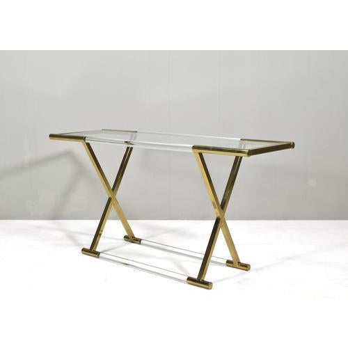 Hollywood Regency Acrylic Glass and Brass Console Table by Charles Hollis Jones, 1980s For Sale - Image 6 of 15