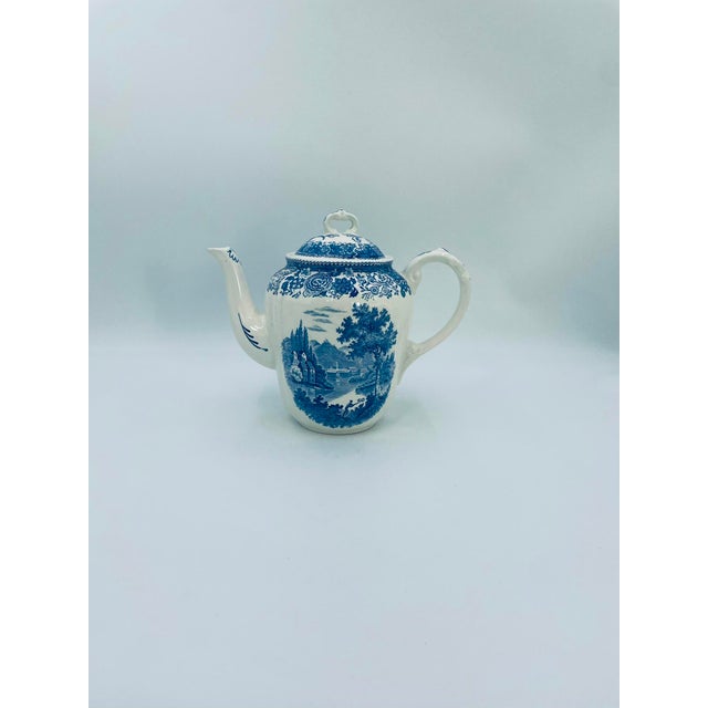 A teapot from the renowned Villeroy & Boch manufacturer in Mettlach, dating from the 1950s/60s, from the iconic Burgenland...