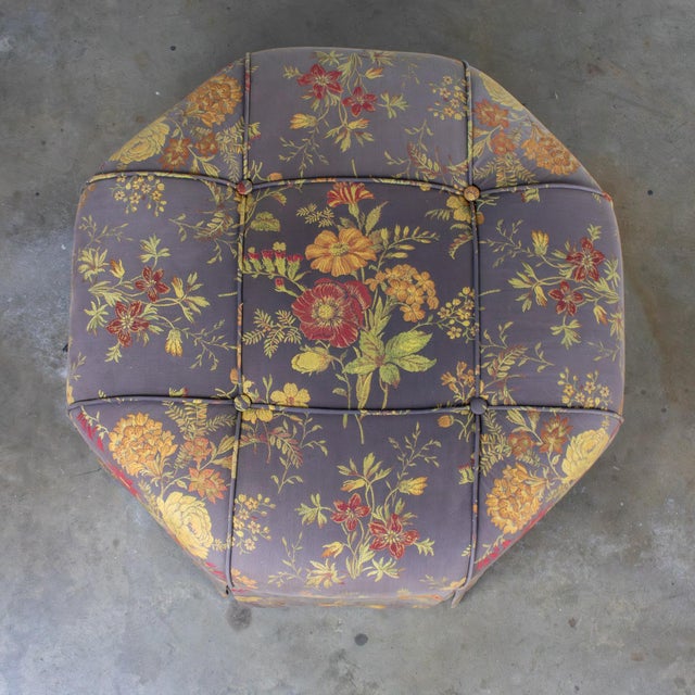 Late 20th Century Traditional Large Octagon Ottoman With Floral Tapestry Button Tufted Cushion Top For Sale - Image 10 of 17