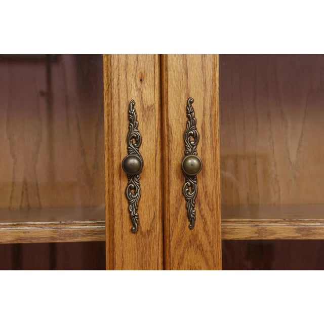 Late 20th Century Traditional Oak Bookcase For Sale - Image 5 of 9