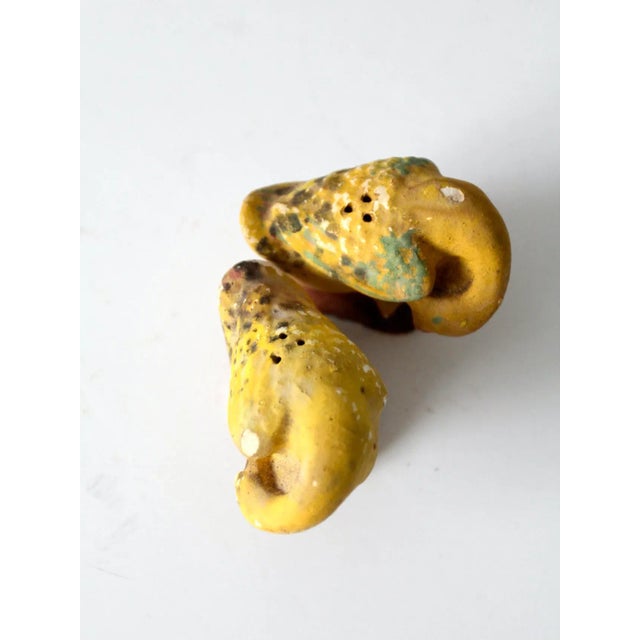 Ceramic Vintage Bird Salt and Pepper Shakers For Sale - Image 7 of 9
