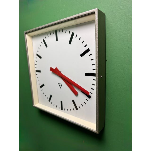 Industrial Large Czech Industrial Square Factory Clocks by Pragotron, 1970s For Sale - Image 3 of 9