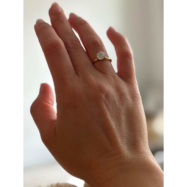 Modern Gia Certified 1.0 Carat, Solitaire Diamond Engagement Ring , Gh Color , Vs2 For Sale - Image 3 of 8