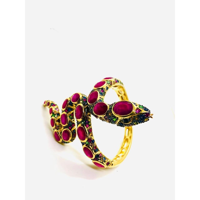 Late 20th Century Bochic “Orient” Vintage Serpent Fancy Sapphire & Ruby Bangle - 18K Gold & Silver For Sale - Image 5 of 14