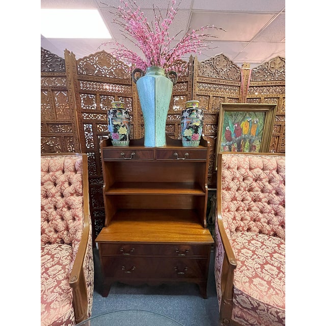 Brown Early 20th Century Mahogany Chiffonier Cabinet With Four Drawers, Open Shelves and Marquetry Cartouche For Sale - Image 8 of 12
