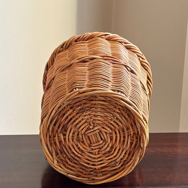 Mid 20th Century Vintage Boho Natural Wicker Wastepaper Basket For Sale - Image 5 of 15