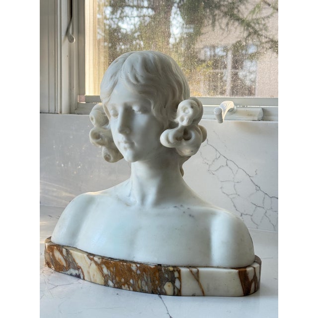 Classical Roman Late 20th Century Heavy Marble Sculpture of a Young Girl Bust 12"x12" - 33 Pound For Sale - Image 3 of 14