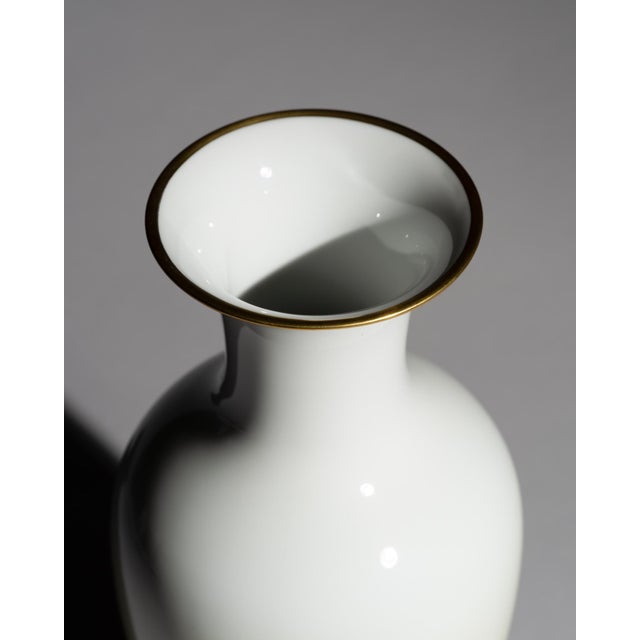 1970s Tall Porcelain Vase with Gilt Rim and Yellow Gradient Decor from Rosenthal Selb-Plößberg, Germany, 1960s For Sale - Image 5 of 8