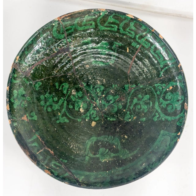 17th Century or Earlier Middle Eastern Persian Kashan or Nishapur Bowl For Sale - Image 13 of 13