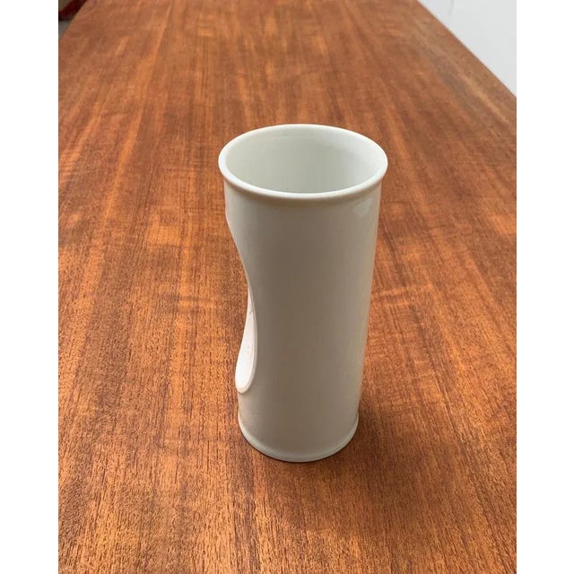 Mid-Century German White Porcelain Vase by Bjørn Wiinblad for Rosenthal For Sale - Image 6 of 18