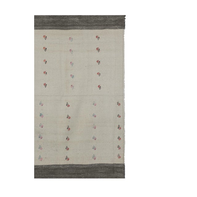 1960s Vintage Aubusson Floral Turkish Kilim Rug 5'8" X 8'11" For Sale - Image 5 of 11