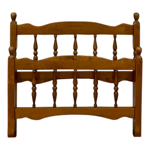 Vintage Twin Size Low Poster Bed With Acorn Finials
